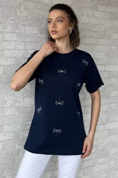 Fiyonk Taşlı Bisiklet Yaka Kadın Tişört Lacivert