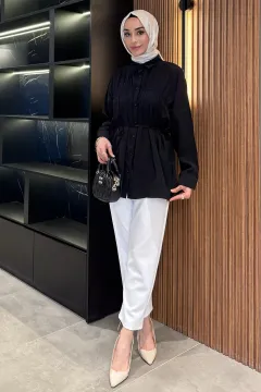  Siyah