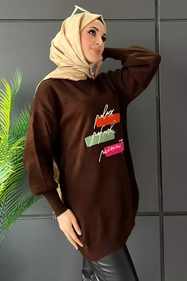 Kadın Bisiklet Yaka Nakışlı Salaş Triko Kazak Kahve