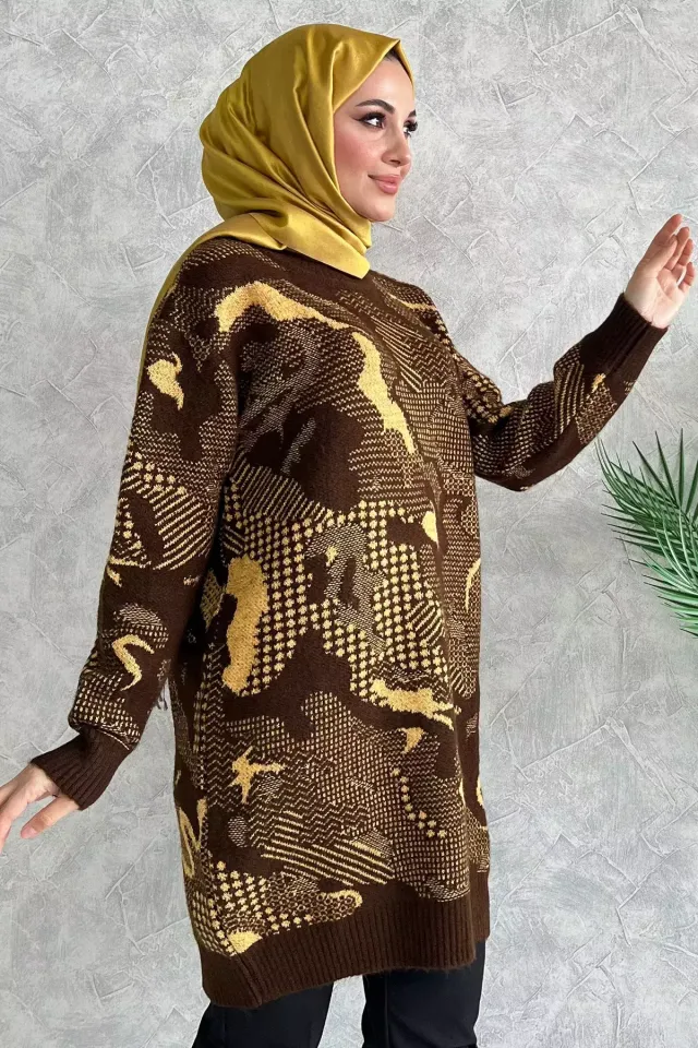 Kadın Tesettür Bisiklet Yaka Desenli Triko Kazak Kahve