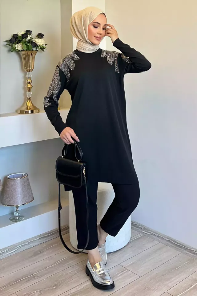 Omuz Taşlı Tesettür Triko Tunik Siyah